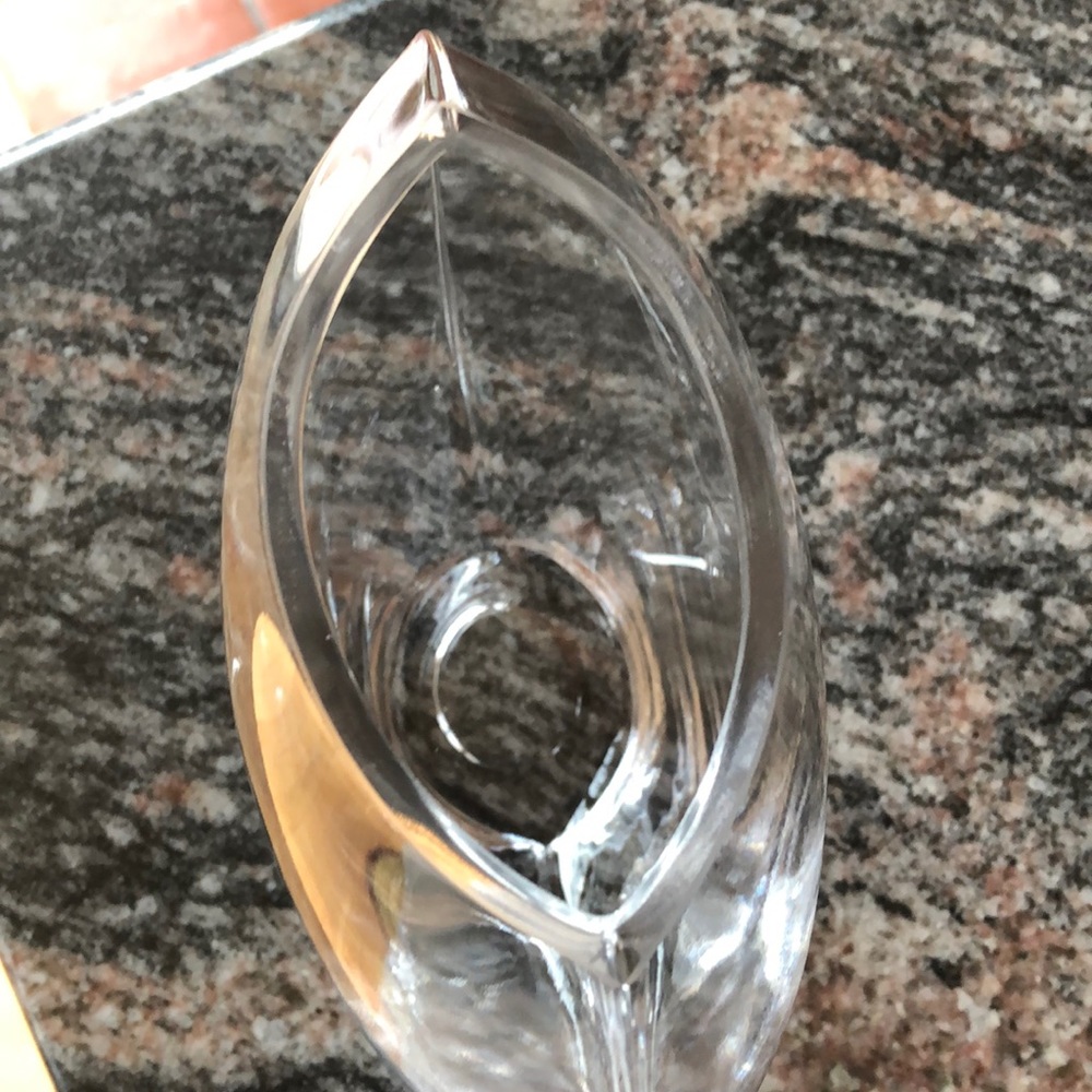 Vase - Picture 3 of 3